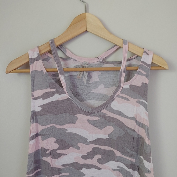 Jo & Co. Camo Tank Top Pink Grey Size Medium - Picture 4 of 11
